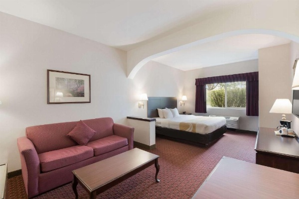 Quality Inn Grand Suites Bellingham image 23