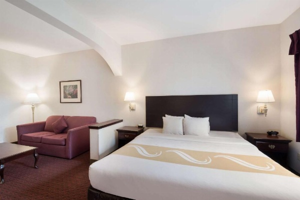 Quality Inn Grand Suites Bellingham image 25