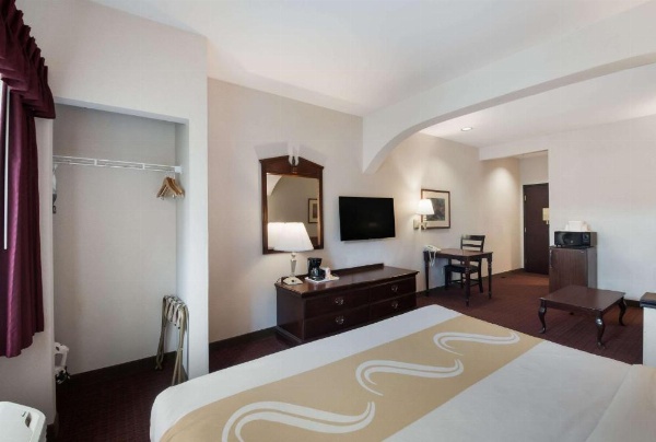 Quality Inn Grand Suites Bellingham image 26